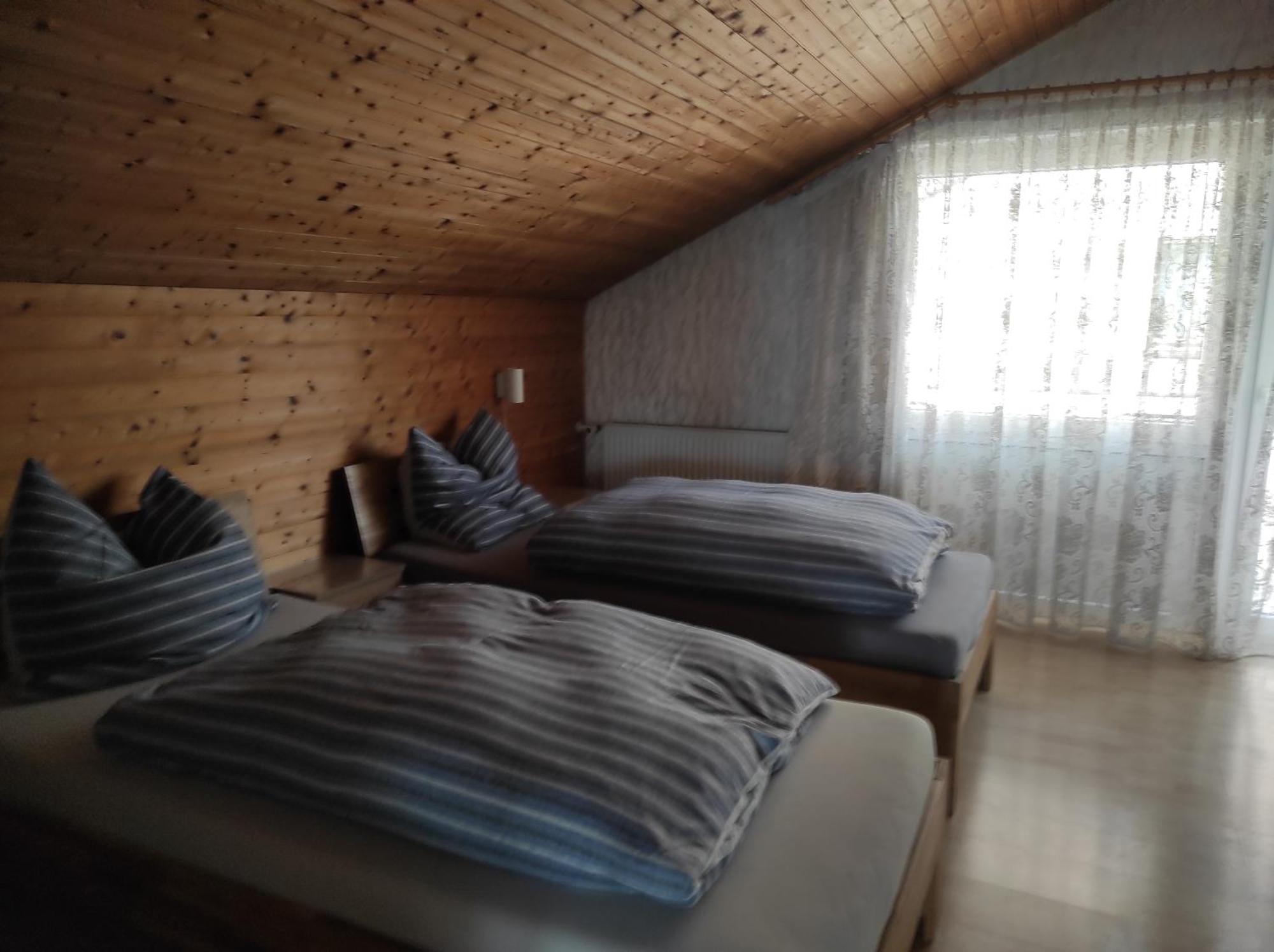 Ensingen Ferienwohnung Gartenblick מראה חיצוני תמונה